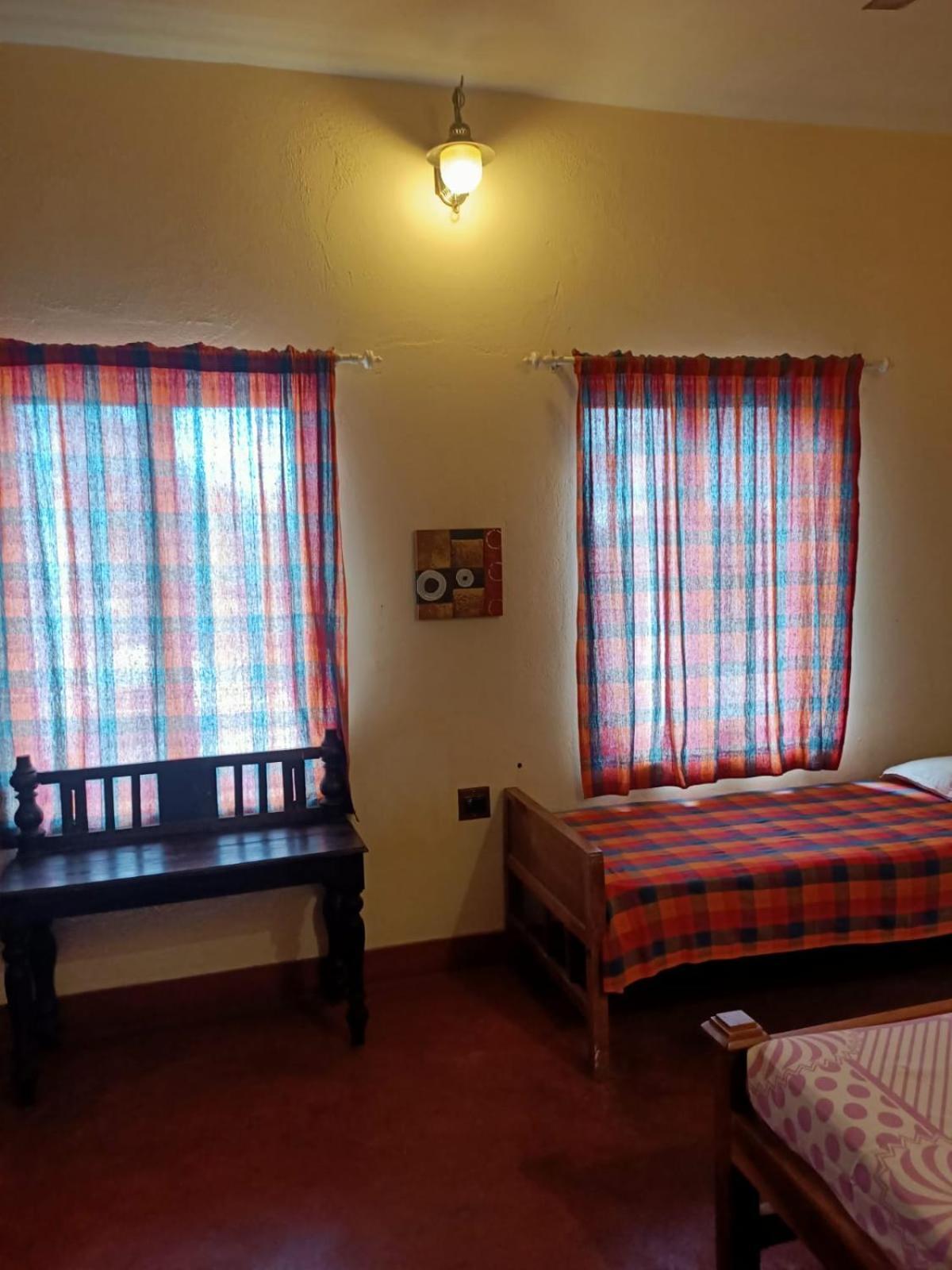 Adams Wood House Ayurveda Homestay Kochi エクステリア 写真